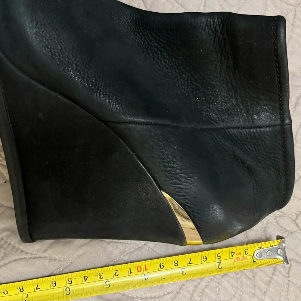 Steven by Steve Madden Women Black Leather Honu  Wedge Ankle Zipper Booties 10